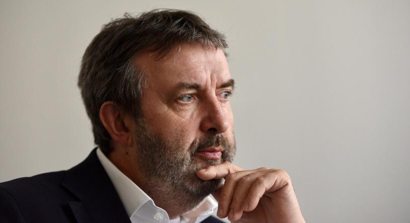 Palkovics László szerint akár szeptembertől megkezdhetik a mesterséges intelligencia oktatását az általános iskolákban