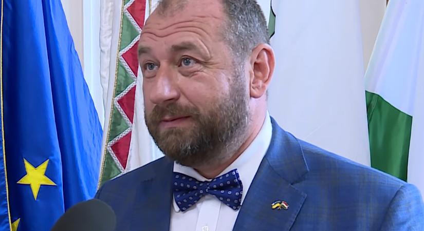 Mit nem beszél az az ukrán