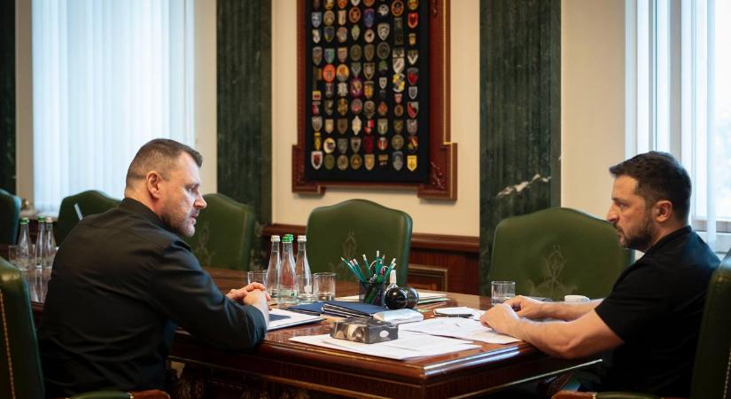 Zelenszkij a biztonság megerősítéséről és a bűnözés elleni küzdelemről egyeztetett a belügyminiszterrel