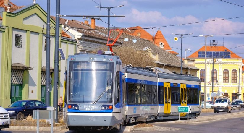 Tram-trainen, buszon és villamoson mutogatta magát a szatír