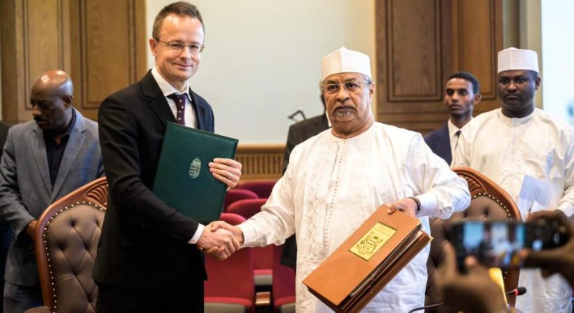 Orbán Gazsi fekete párja avagy miért szerencsétlenkedik a magyar diplomácia Afrikában