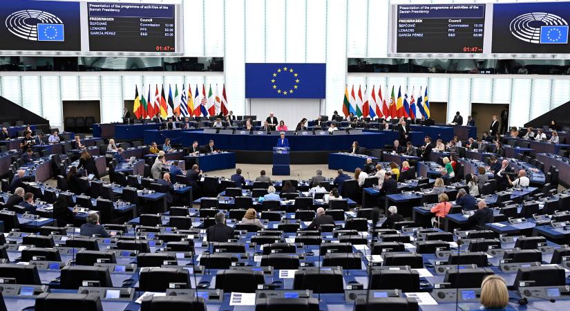 Szlovákia az újabb szankciókról való szavazás elhalasztását kéri