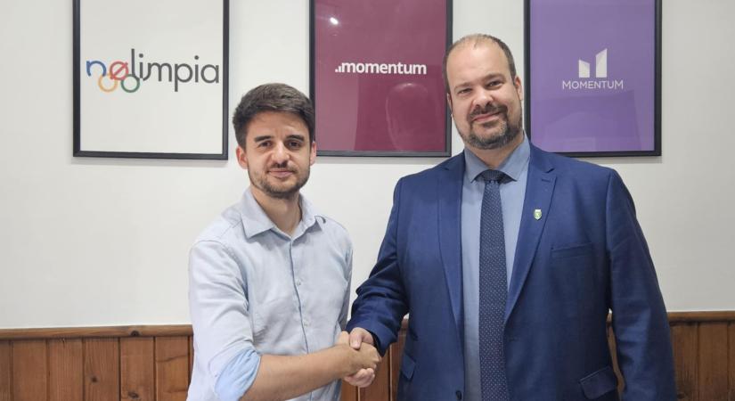 Elfáradt a Momentum elnöke, lemondott