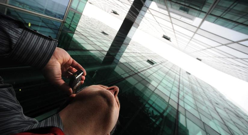 Új szövegekkel támadnak a Magyar Nemzeti Bank nevében telefonáló csalók