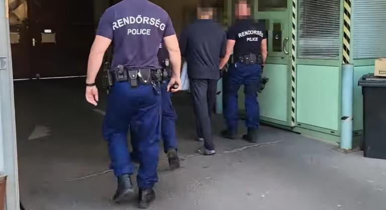 Több száz milliós kárt okozó ukrán–magyar kibercsalókra csapott le a rendőrség