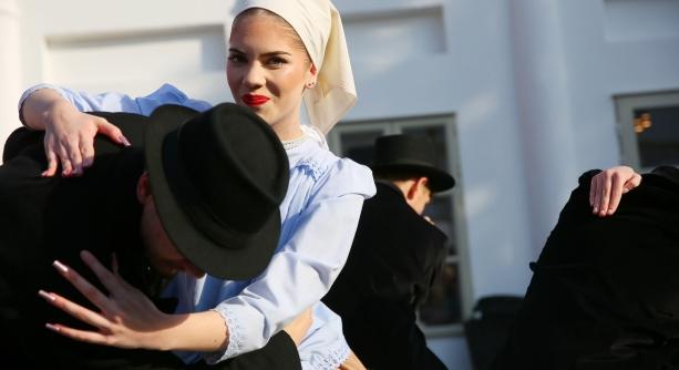 Rangos belgiumi folklórfesztiválon lép fel a Dunaújvárosi Vasas Táncegyüttes