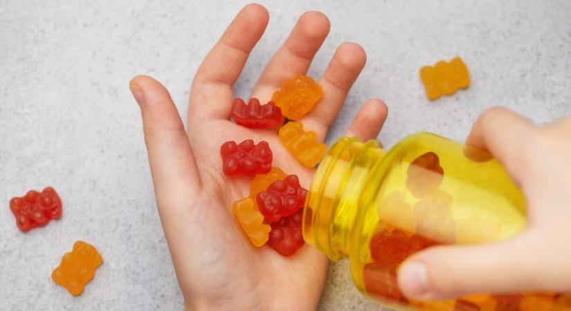 Melatonin: Attól, mert gumimaci formájú, még sokat árthatsz vele a gyerekednek