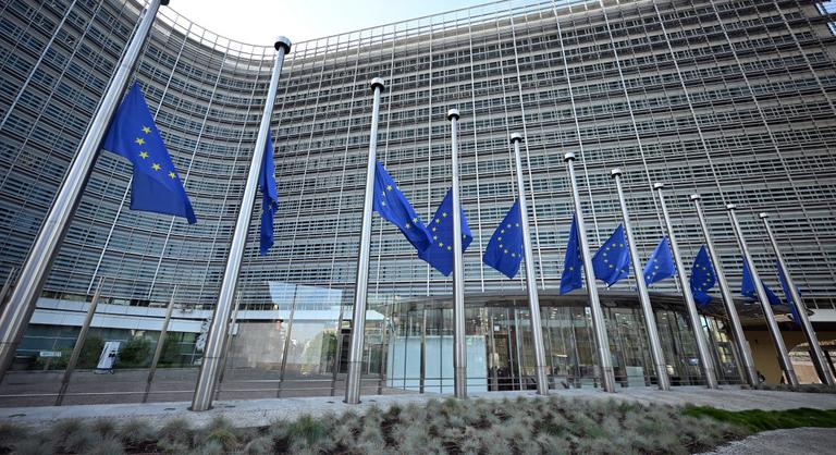 Elfogadták az Európai Bizottság javaslatát, jelentős kedvezményt kapnak az ukránok az EU-tól