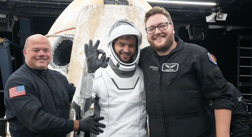 Széles mosoly, OK-jelzés: így tért vissza a Földre Kapu Tibor (GALÉRIA)