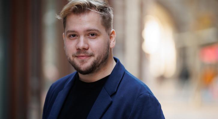 Visváder Tamás tinédzserkori képet posztolt magáról