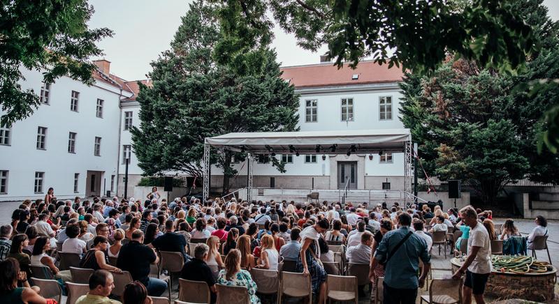 Irodalom testközelből – kortársak és klasszikusok a Zsámbéki Nyári Színházban