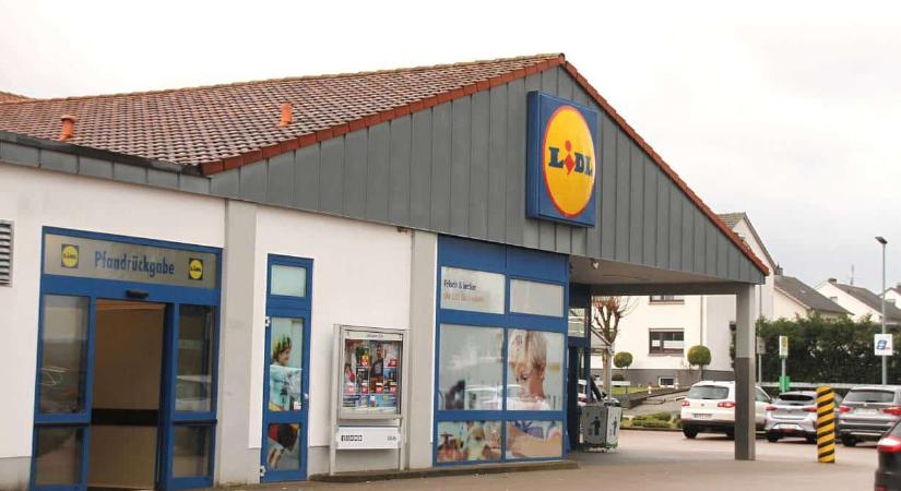 Négy nyugdíjas verekedett össze egy Lidl előtt, tragikus vége lett a balhénak