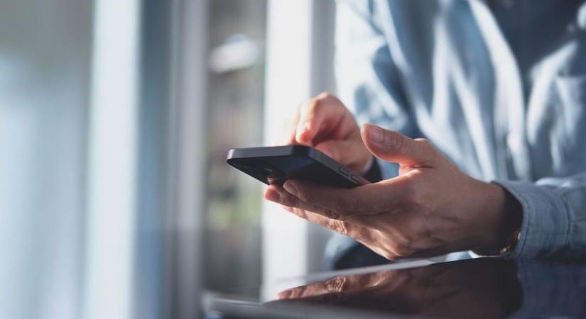 Keresztapa vírus lopja a banki adatokat az Androidokról