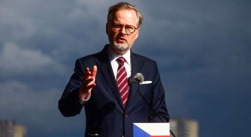 Zavar támadt a háborús gépezetben: a NATO-tagállam bejelentette, hogy nem vásárol amerikai fegyvereket Ukrajnának