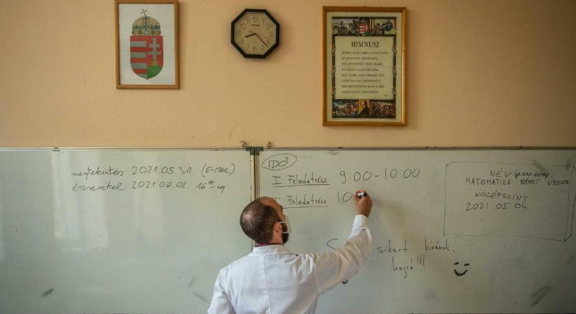Több tanár úgy tudja, korlátozták a teljesítéményértékelésen, hányan kerülhettek a béremeléssel járó kategóriába