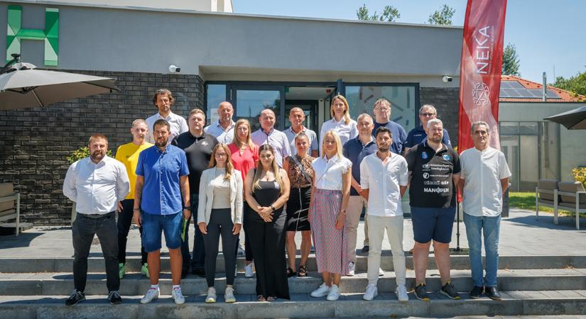 Együttműködési megállapodást kötött a NEKA és a Debreceni Sportcentrum