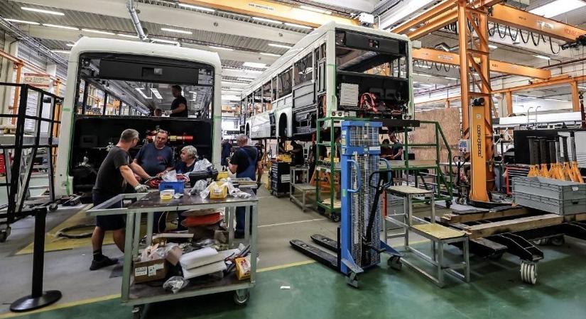 Májusban már lassult a reálbér emelkedés – kiderült mennyi az átlagbér Magyarországon