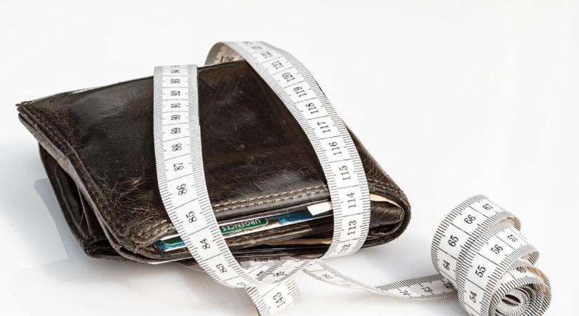 483 ezer forint a nettó átlagkereset
