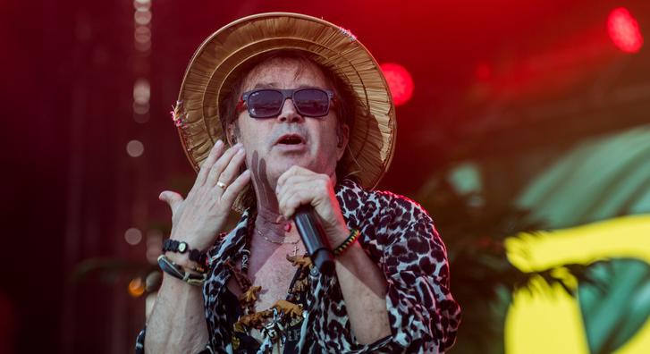 Szikora Róbert duettre készül Zámbó Jimmyvel: „Tényleg mélyre mentünk”