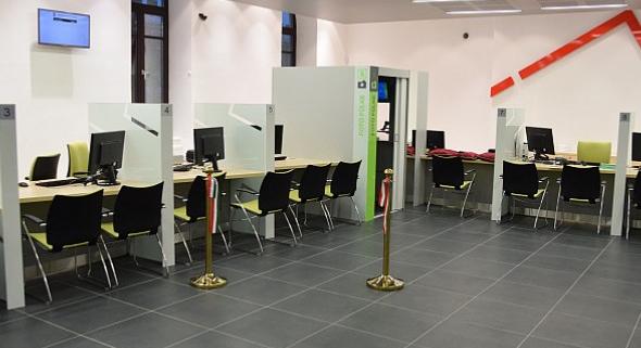 Szünetel hétfőn az okmányokkal és járművekkel kapcsolatos ügyfélkiszolgálás a kormányablakokban