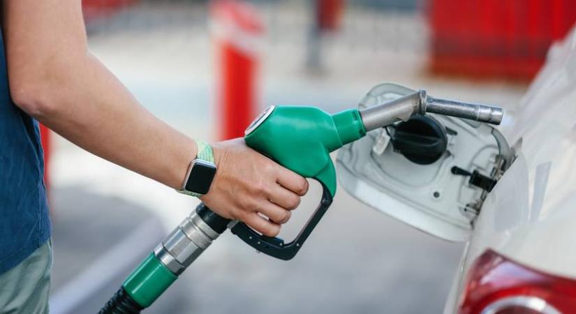 Így változik a gázolaj ára csütörtökön: a benzinről is megszólaltak a szakemberek