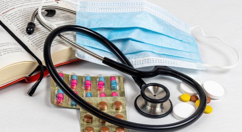 Gond van az EESZT-vel: akadozik a felület, a páciensek nem tudják kiváltani a gyógyszereket