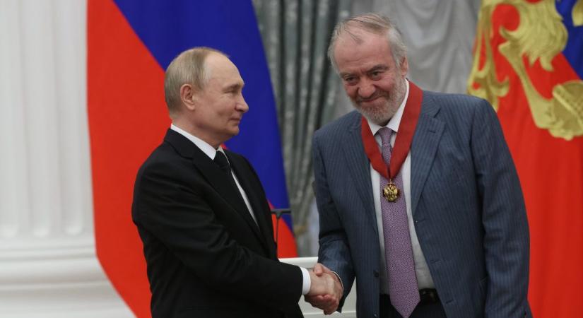 Egy Putyin-barát karmester olaszországi meghívása ellen tiltakozott Navalnij özvegye