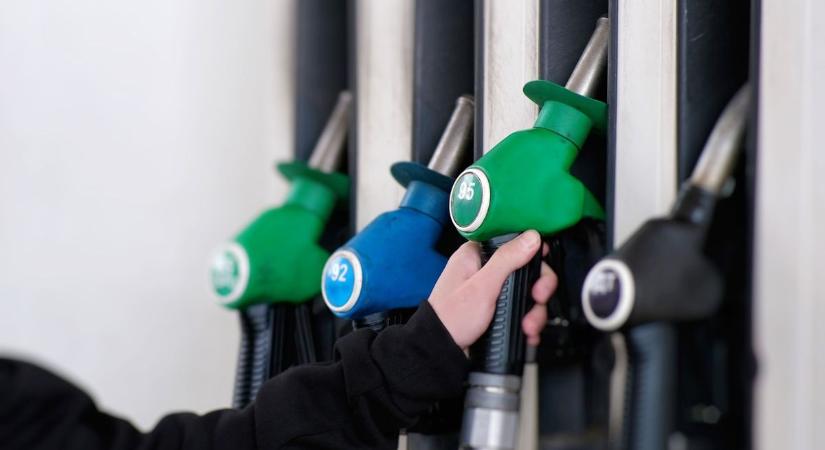 Horror benzinárak jöhetnek, már nem szabnak meg semmit, a forgalmazók döntenek