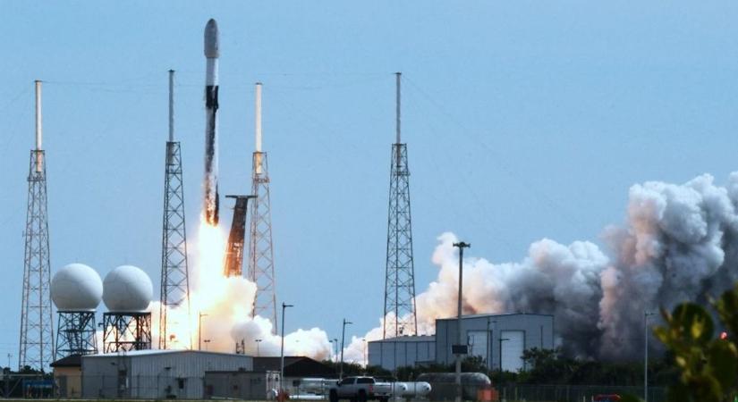 Nagy dobásra készülhetnek a SpaceX-nél