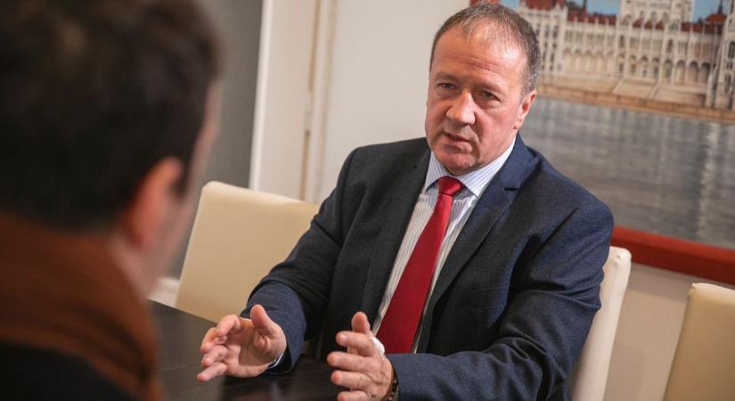 Új képviselőjelölt léphet Tiba István helyére, a Fidesz tanácsa már döntött