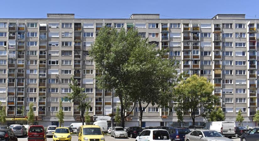 Meglepetés: benyomták a féket a panellakások piacán, van, ahol már esnek az árak