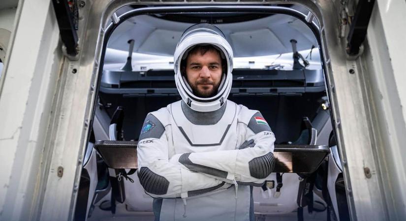 Itt a videó Kapu Tibor és űrhajós csapata sikeres landolására