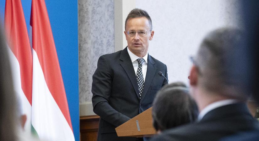 Szijjártó Péter: a kormány három ukrán katonai vezető szankciós listára helyezését kezdeményezte