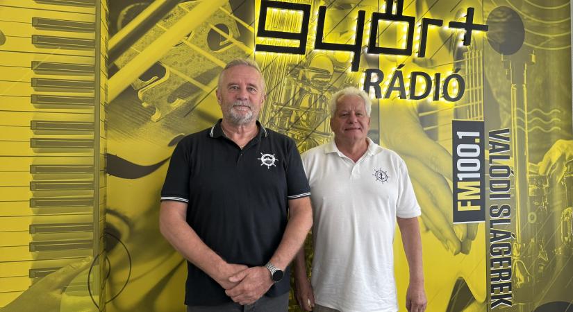 Csodálatos látvány, karneváli hangulat a vízen