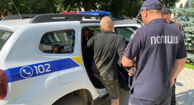 Izmailban egy 22 éves férfit fel akarta gyújtani a helyi toborzóközpontot, őrizetbe vették