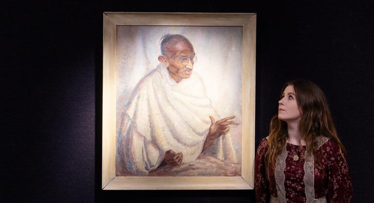 Elkelt az egyetlen ismert portré, amelyhez maga Gandhi ült modellt