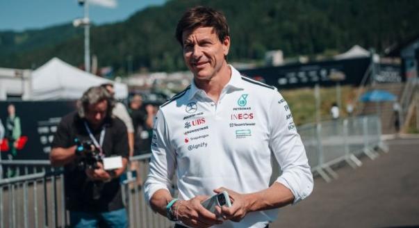Wolff: „Nem ez volt a legokosabb döntésem”