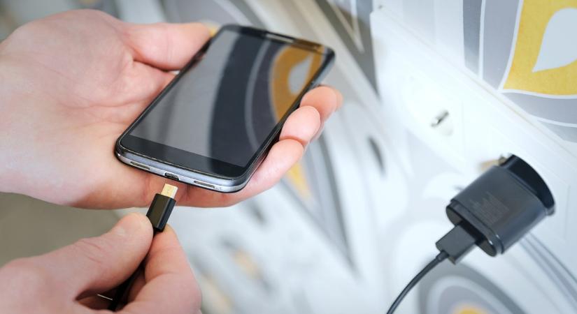 Ha nem figyel így lophatják el nyaralás közben az adatait - videó