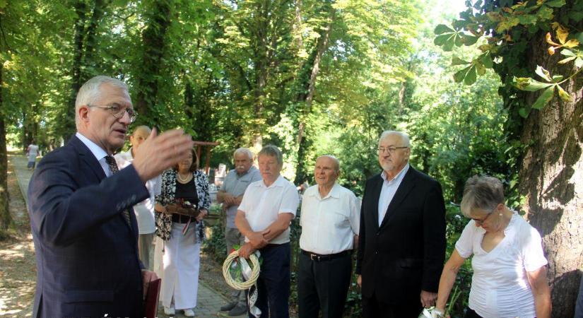 Kutyaszorító idők után nyakörvet kaptunk – 1. rész