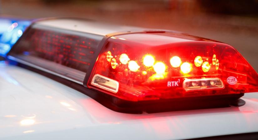 Két autó rohant egymásba Debrecen közelében, mentőhelikopter is érkezett a helyszínre