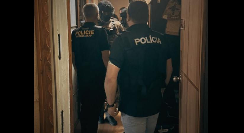 Dnyipróban vették őrizetbe a csehországi és szlovákiai iskolai bombafenyegetések gyanúsítottját