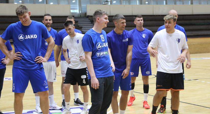 Elkezdődött: új csapat kovácsolódik a komlói kohóban