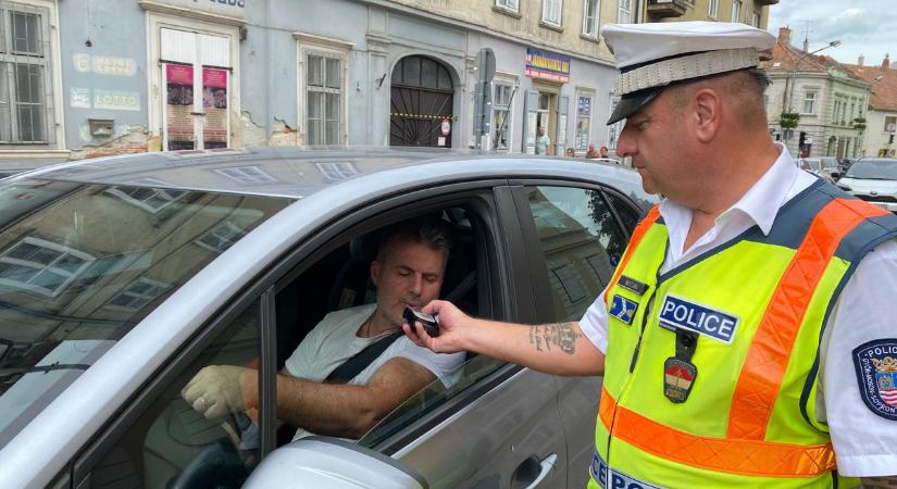 16 helyszínen ellenőriztek a rendőrök szerdán Sopronban, ezek a sofőrök mások életét is veszélyeztetik