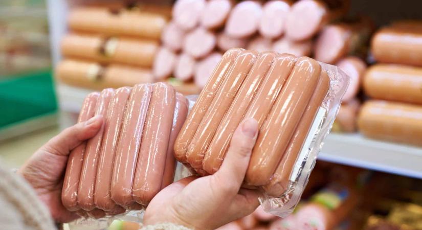 Egy kis virsli belefér néha? Kutatók szerint már minimális mennyiségben is kockázatos