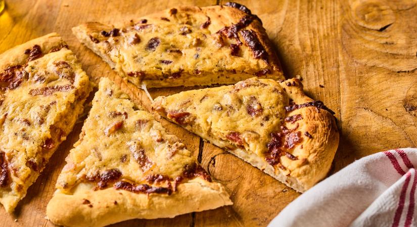 Carbonara pizza