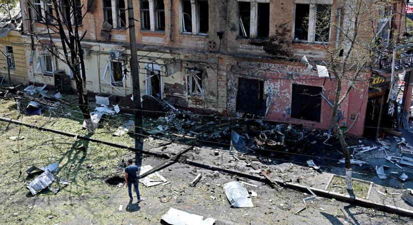 Ukrajna egyre inkább kifogy az emberanyagból – előbb a harcolni akarókból és lassan már a harcolni képesekből is