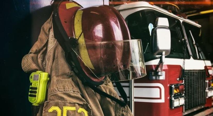 Sertések pusztultak el a tűzben, nagy területen csaptak fel a lángok
