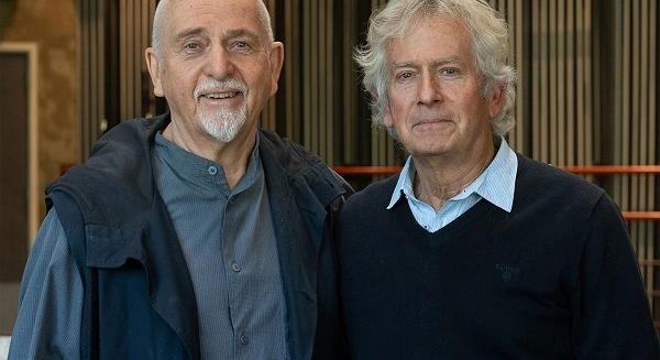 Peter Gabriel és Tony Banks együtt dolgozik az 50 éves Genesis album új kiadásán