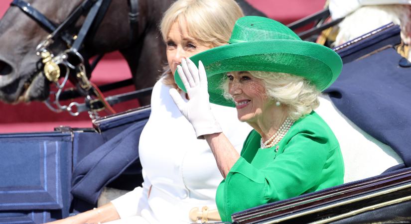 78 éves lett Kamilla királyné – Közzétette az új, hivatalos portréját a Buckingham-palota
