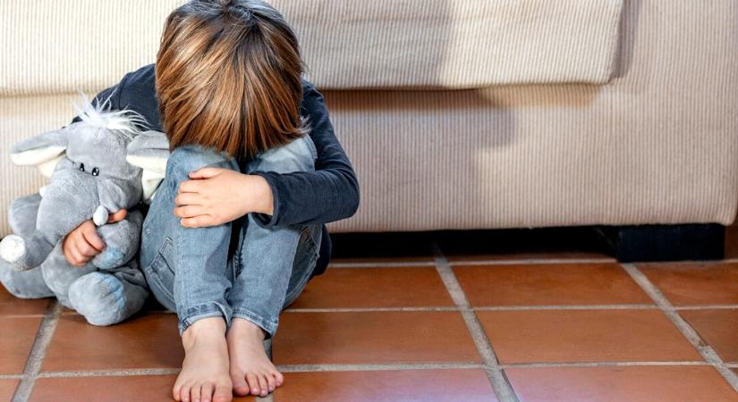 Ezért kerül kalapács alá Geszti Péter aranylemeze: 155 gyermek jövője a tét